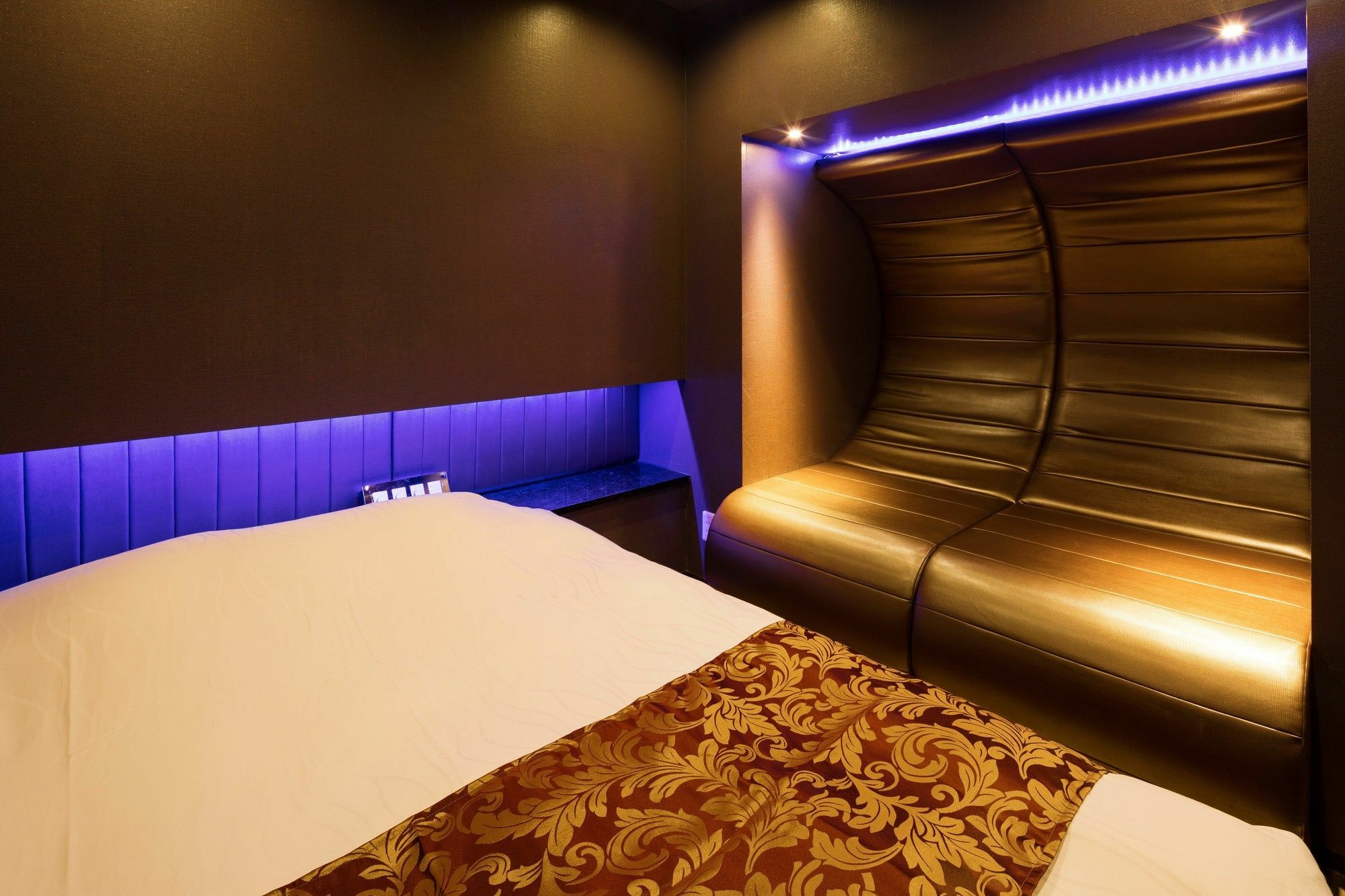 Hotel The Hotel Shinjuku (Adults Only) Tokio Zewnętrze zdjęcie